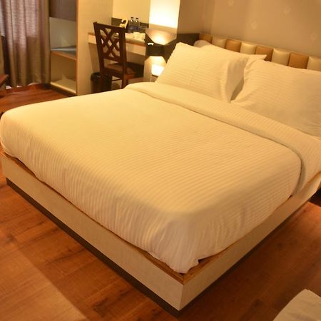 Hotel Aura Shillong Extérieur photo