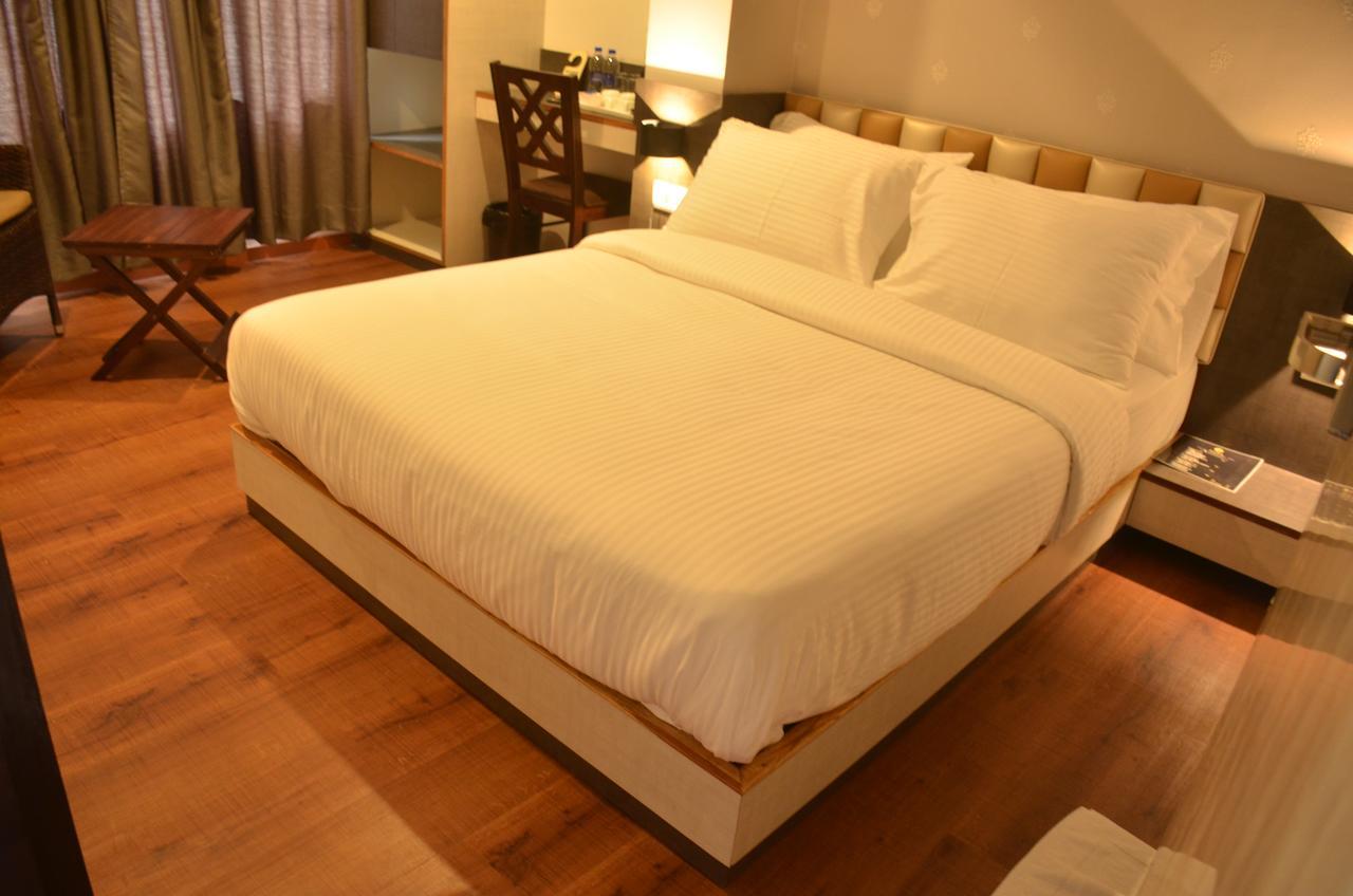 Hotel Aura Shillong Extérieur photo