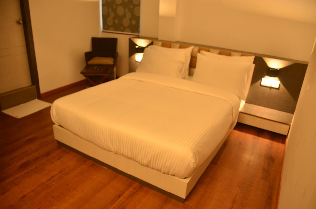 Hotel Aura Shillong Extérieur photo