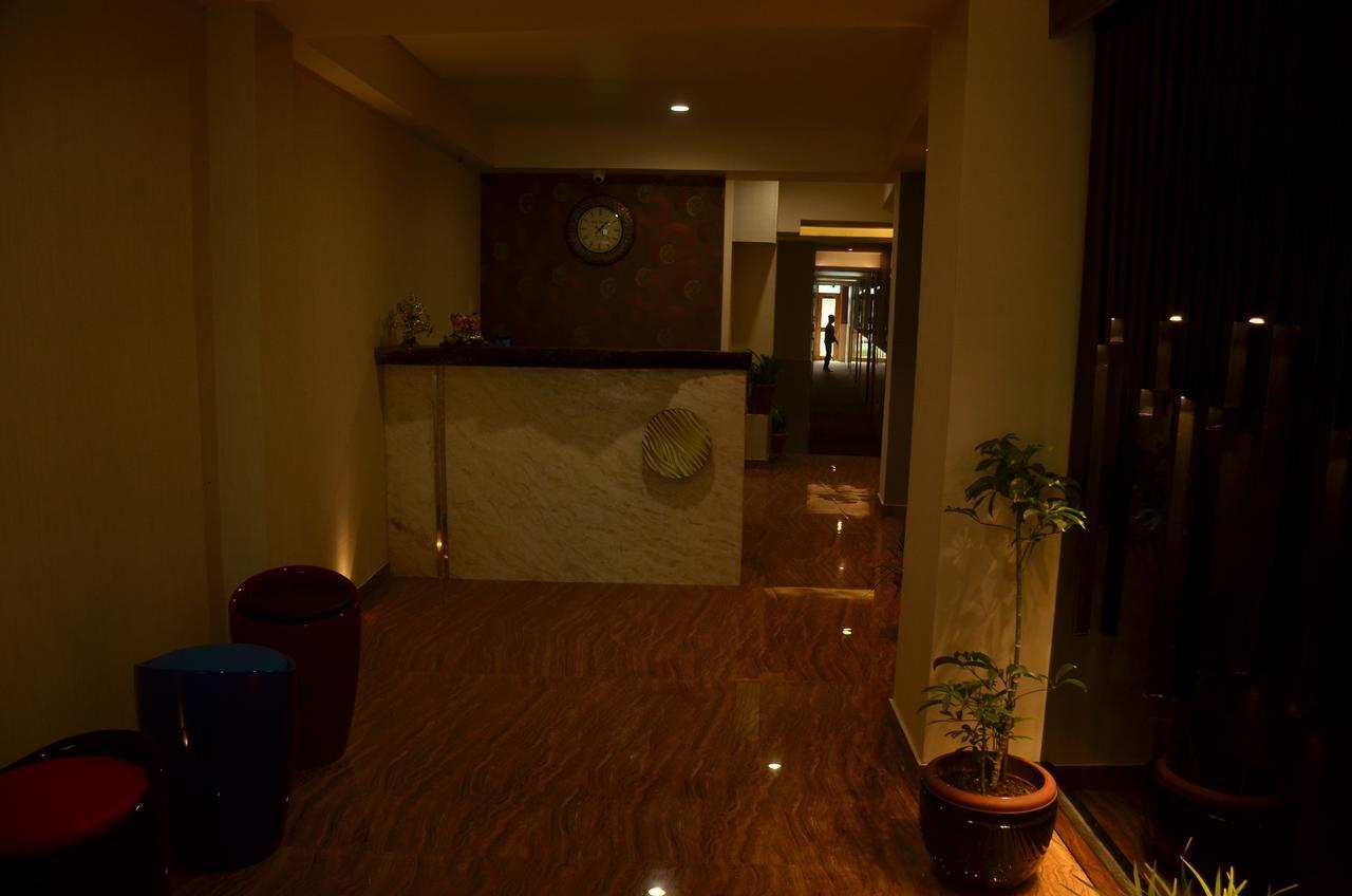 Hotel Aura Shillong Extérieur photo